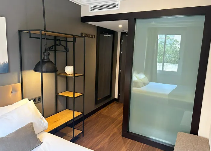 Hotel Cortes Rambla Barcellona
